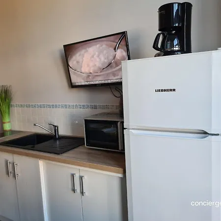 Les Glaneuses Le Centre-bourg A 3 Min Du Puy Dufou Apartament