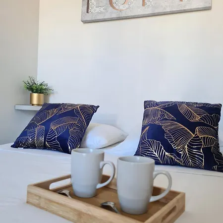 Les Glaneuses Le Centre-bourg A 3 Min Du Puy Dufou Apartament Les Épesses