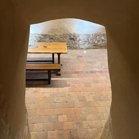 Les Glaneuses Le Centre-bourg A 3 Min Du Puy Dufou *