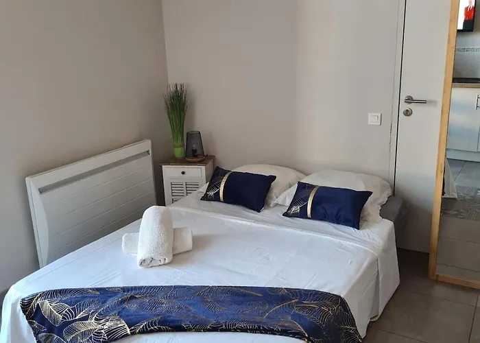 Apartman Les Glaneuses Le Centre-bourg A 3 Min Du Puy Dufou